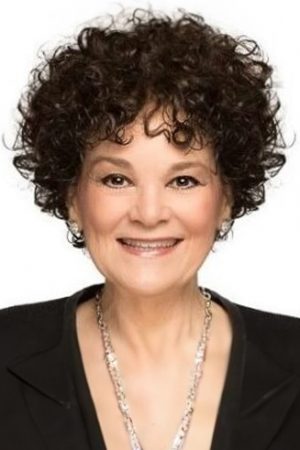 LynChasteen-whitebackground